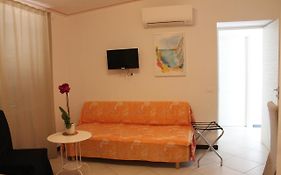 Marianna Quiet Rooms
